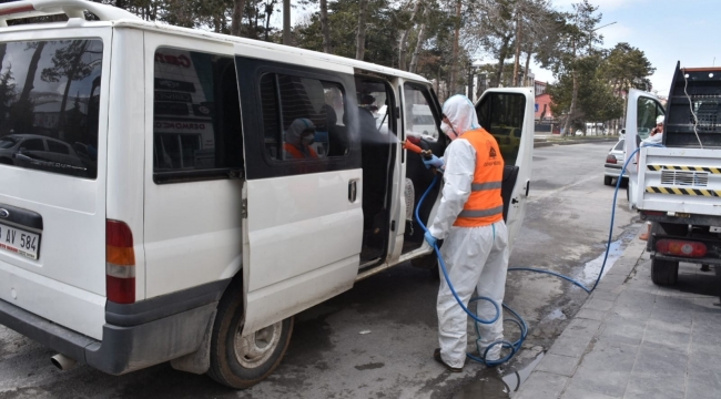 Tatvan'da Araçlar Ücretsiz Dezenfekte Ediliyor