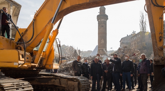 Bitlis'te Eski Hal Binasının Yıkımı Gerçekleştirildi