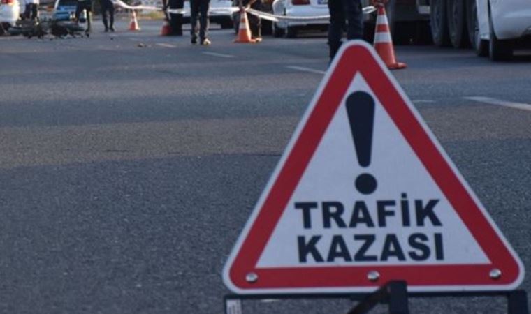 Bitlis Hizan'da yolcu otobüsü istinat duvarına çarptı: 6 yaralı 