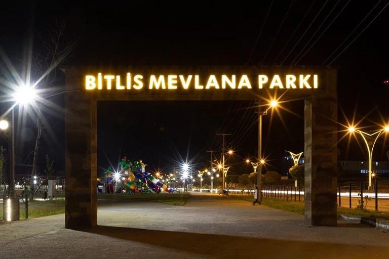 Bitlis'te " Mevlana Parkı" Açıldı