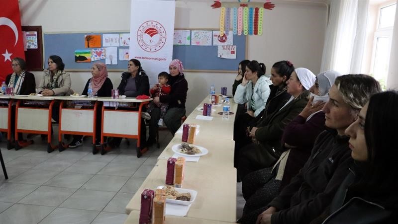 Tunceli'de 29 çiftçiye sağım hijyeni ve sanitasyon eğitimi