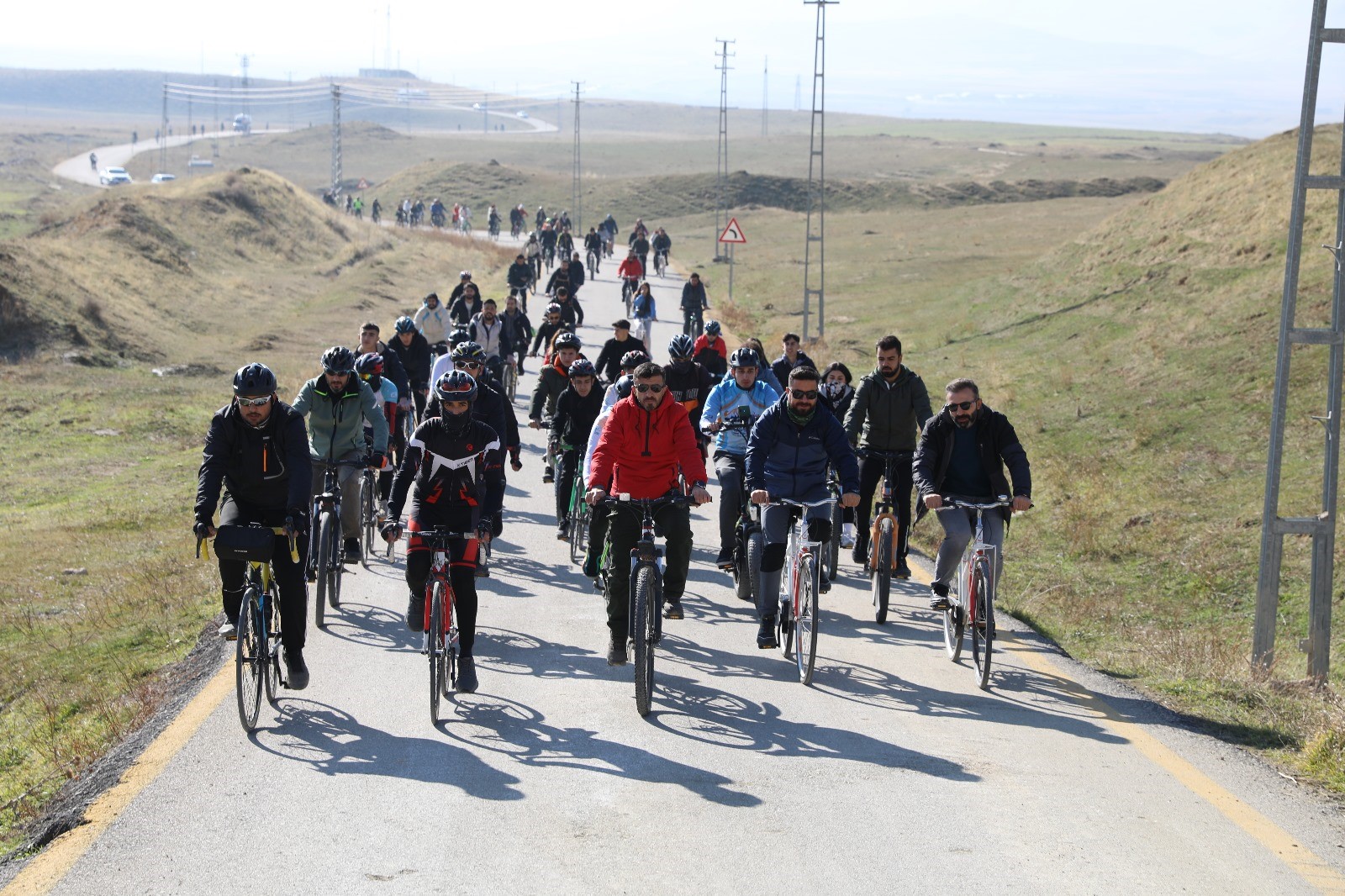 Van'da "PedalVan" projesiyle sağlıklı yaşam bisiklet turu düzenlendi