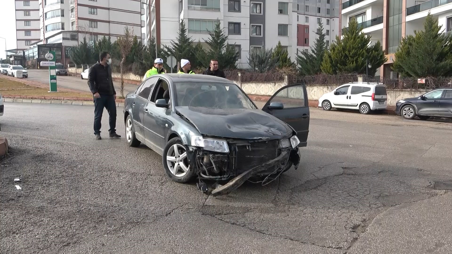 Elazığ'da otomobil ile motosiklet çarpıştı: 2 yaralı