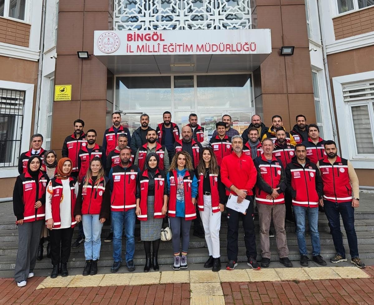 Bingöl'de MEB AKUB ekipleri 57 okulda eğitim verdi